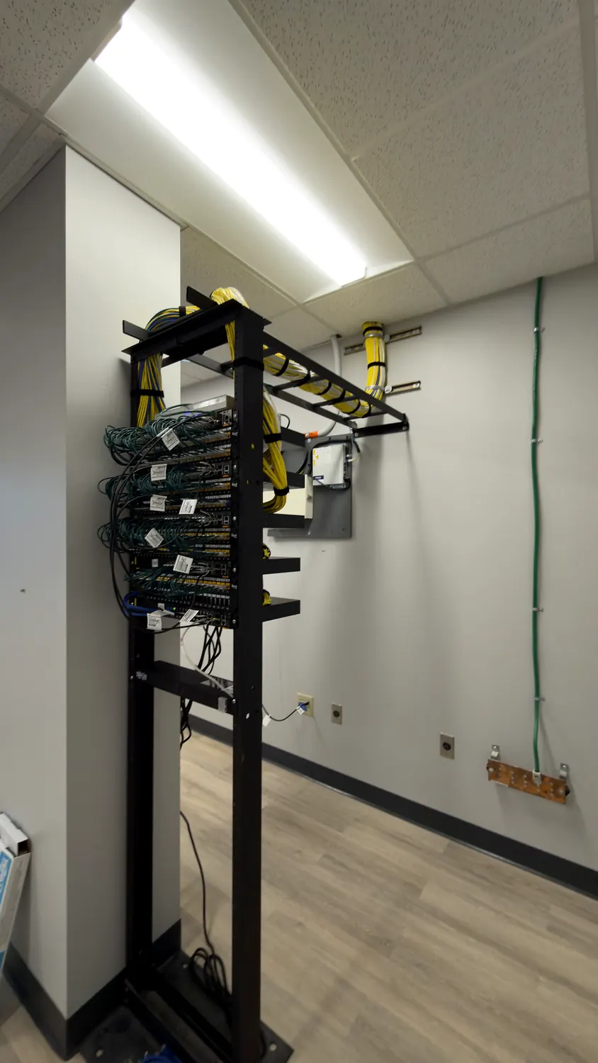 Network rack and switching